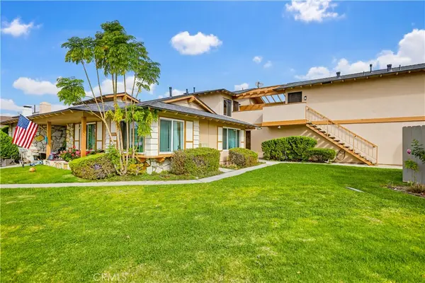 5571 Reno Circle, Huntington Beach, CA 92649