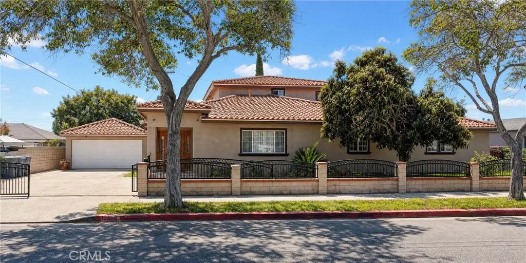 1042 W Mcfadden Avenue, Santa Ana, CA 92707 - #1