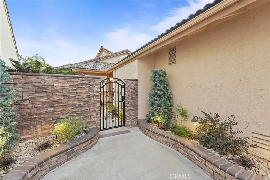 1153 N Outrigger, Anaheim, CA 92801 - #3
