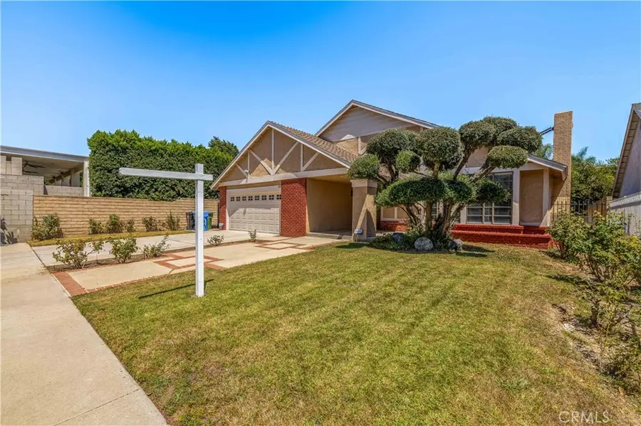 8824 Sari Avenue, Northridge, CA 91343 - #2