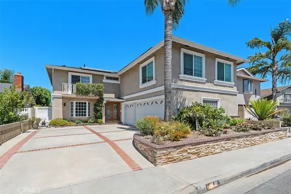 4341 Dogwood Avenue, Seal Beach, CA 90740