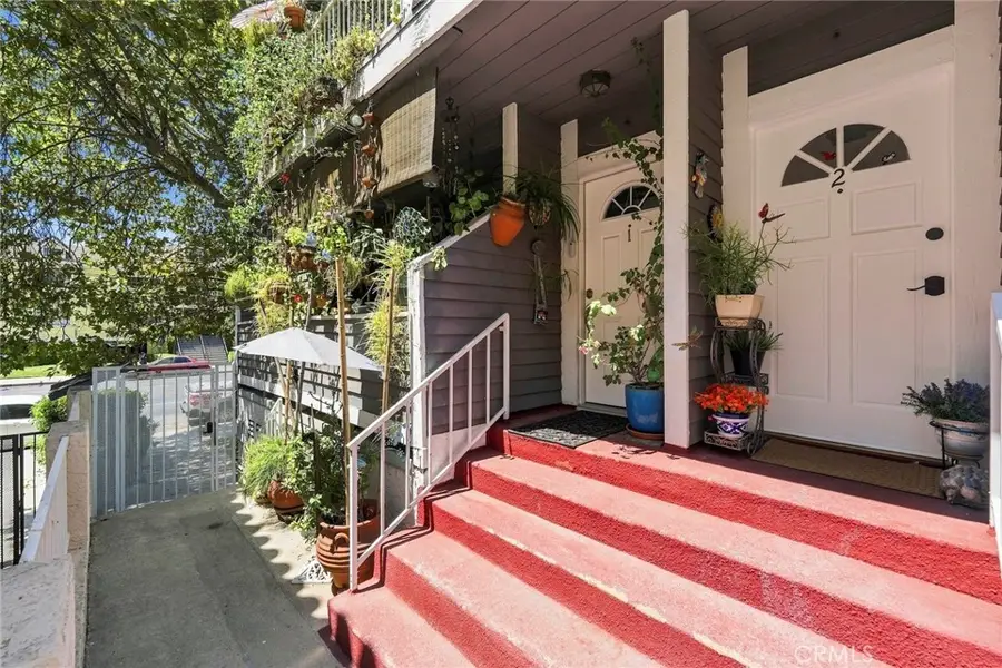 6926 Kester Avenue #2, Van Nuys, CA 91405 - #3