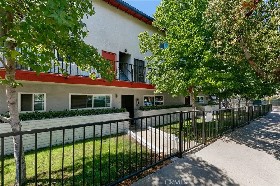 2202 2208 Michigan Avenue, Los Angeles, CA 90033 - #3