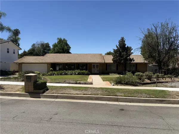 1524 Dwight, Redlands, CA 92373