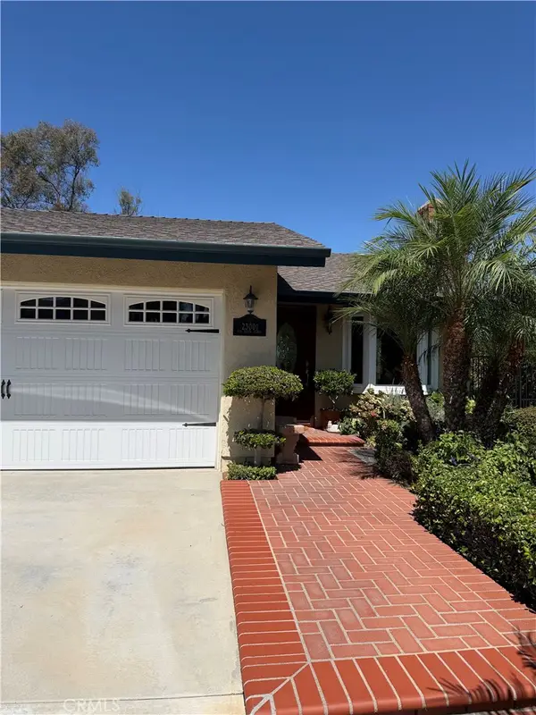 23001 Via Santa Maria, Mission Viejo, CA 92691