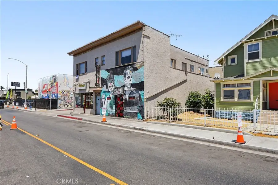 939 E 4th, Long Beach, CA 90802 - #3