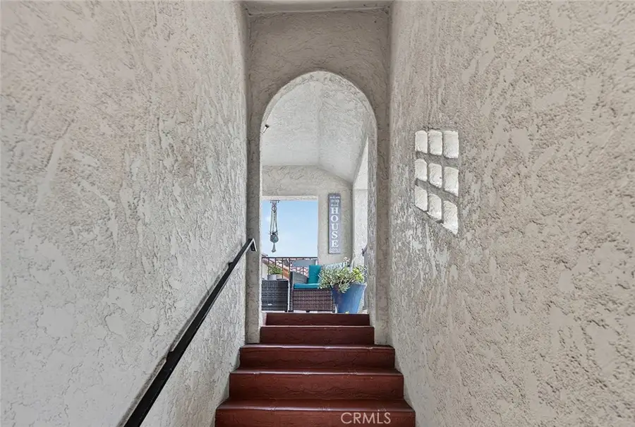 141 Glendora Avenue, Long Beach, CA 90803 - #2