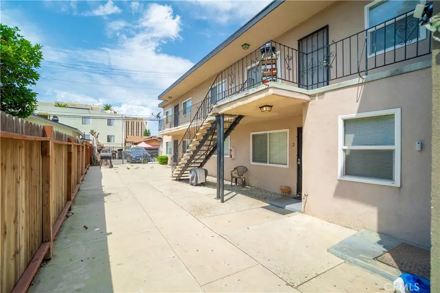 1071 Olive, Long Beach, CA 90813 - #2