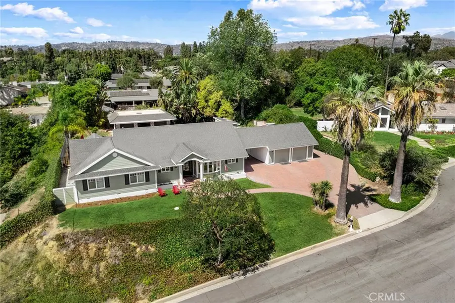 207 Barcelona, Fullerton, CA 92835 - #2