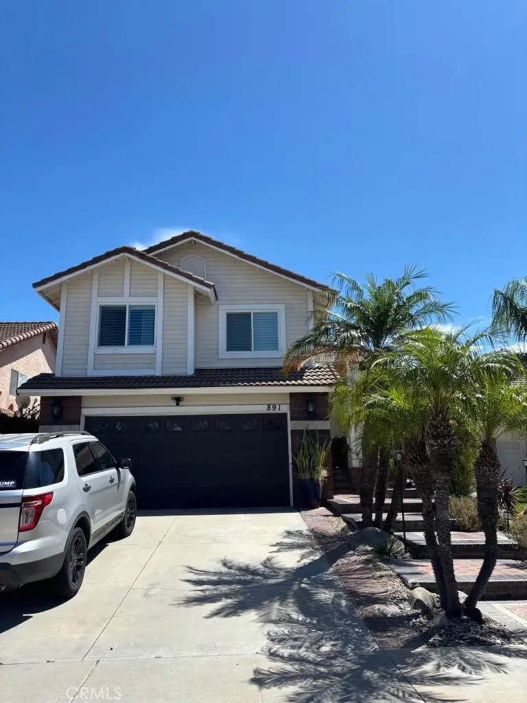 891 Hedges, Corona, CA 92878 - #1