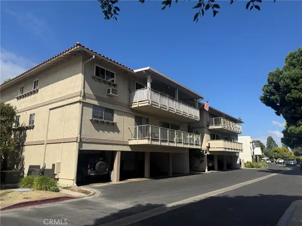 2211 Via Mariposa W #A, Laguna Woods, CA 92637