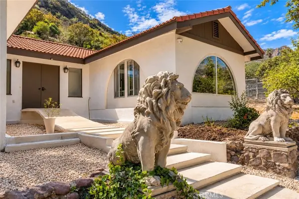 864 W Carlisle Road, Westlake Village, CA 91361