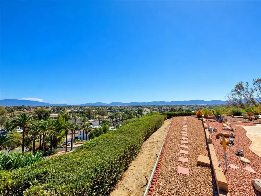 38660 Via Amarilla, Murrieta, CA 92563 - #2