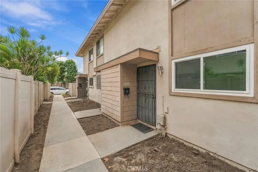 13435 1\4 Village, Cerritos, CA 90703 - #3