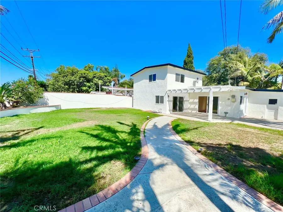 1417 Vuelta Grande, Long Beach, CA 90815 - #2