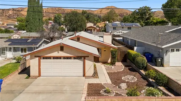 29523 Hunstock, Val Verde, CA 91384
