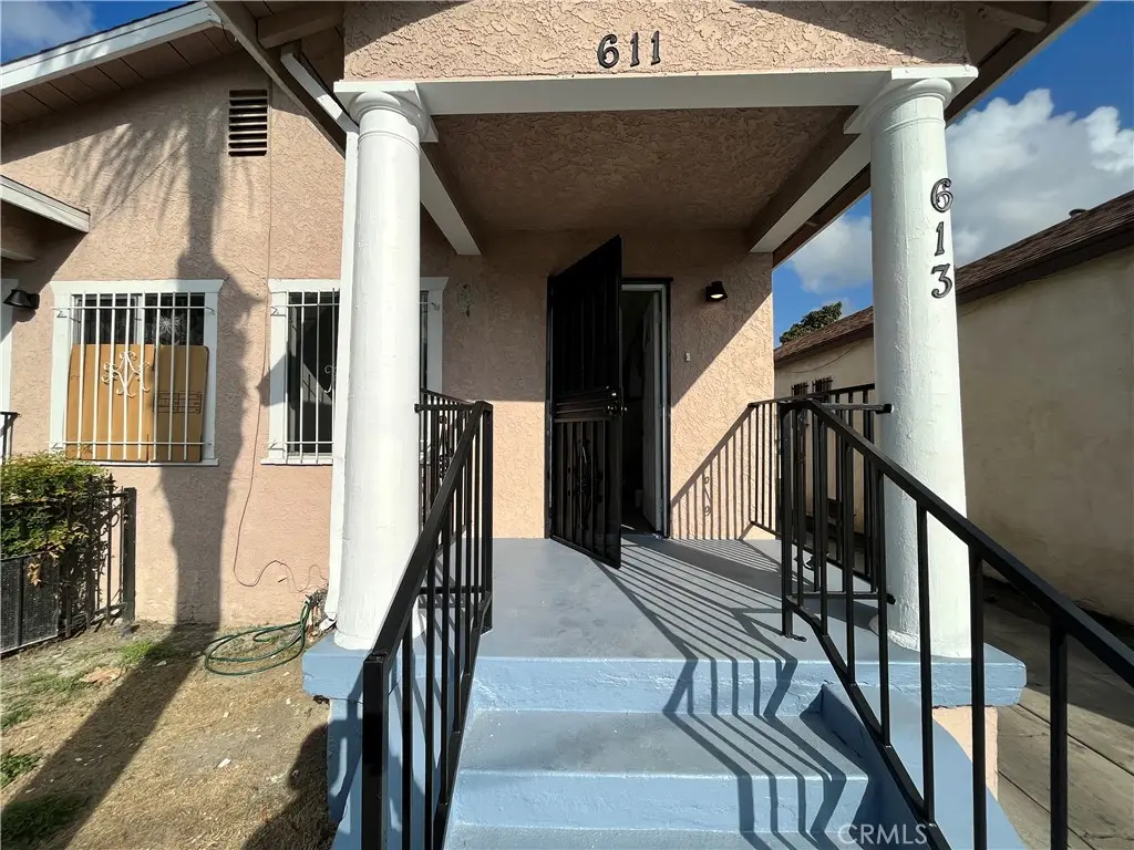 611 W 57th, Los Angeles, CA 90037 - #1