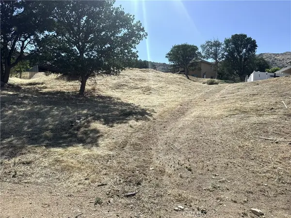 22801 Retreat Place, Golden Hills, CA 93561