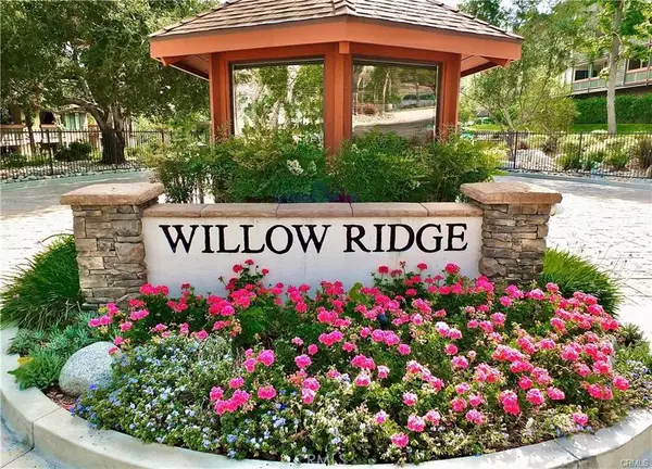 2516 E Willow #203, Signal Hill, CA 90755