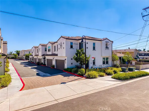 17540 Cameron Lane #102, Huntington Beach, CA 92647