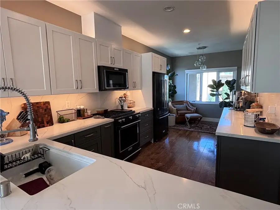2604 E 20th Street #301, Signal Hill, CA 90755 - #2