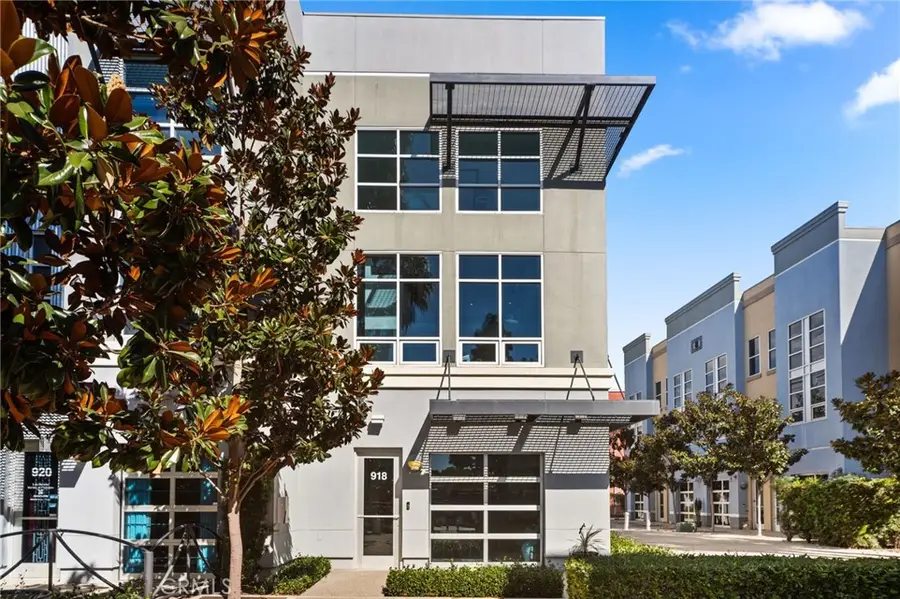 918 E Civic Center, Santa Ana, CA 92701 - #2