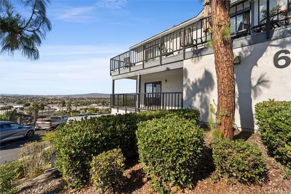 2599 Walnut #128, Signal Hill, CA 90755