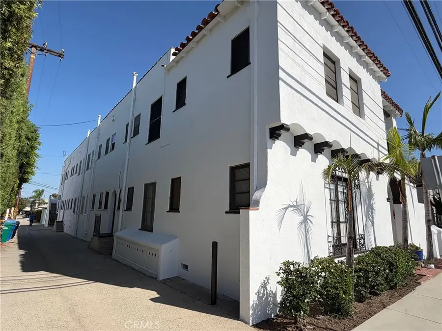 3901 E 10th, Long Beach, CA 90804 - #2