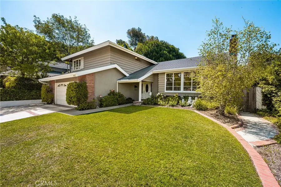 1877 Swan Circle, Costa Mesa, CA 92626 - #3