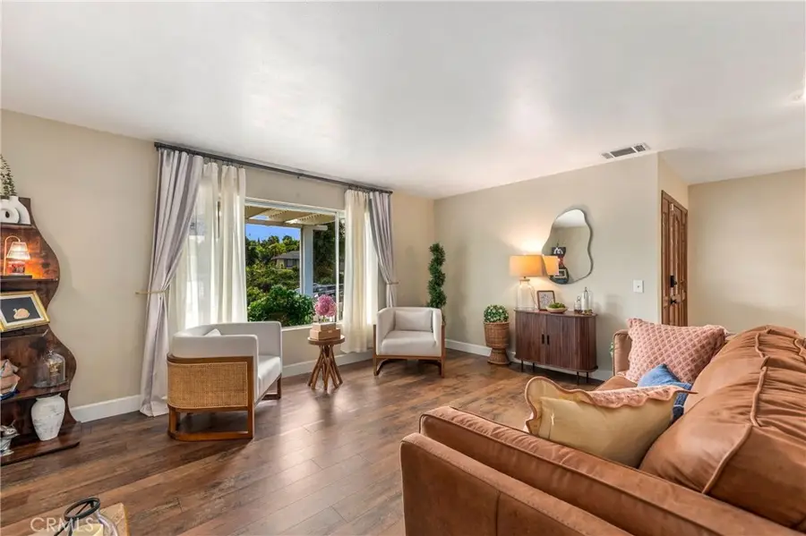 15621 Saddleback Road, Riverside, CA 92506 - #2