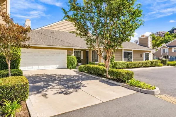 5049 E Almond Avenue #4, Orange, CA 92869
