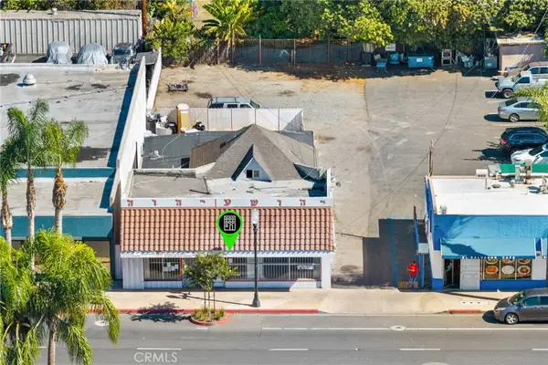 725 S Main Street, Santa Ana, CA 92701