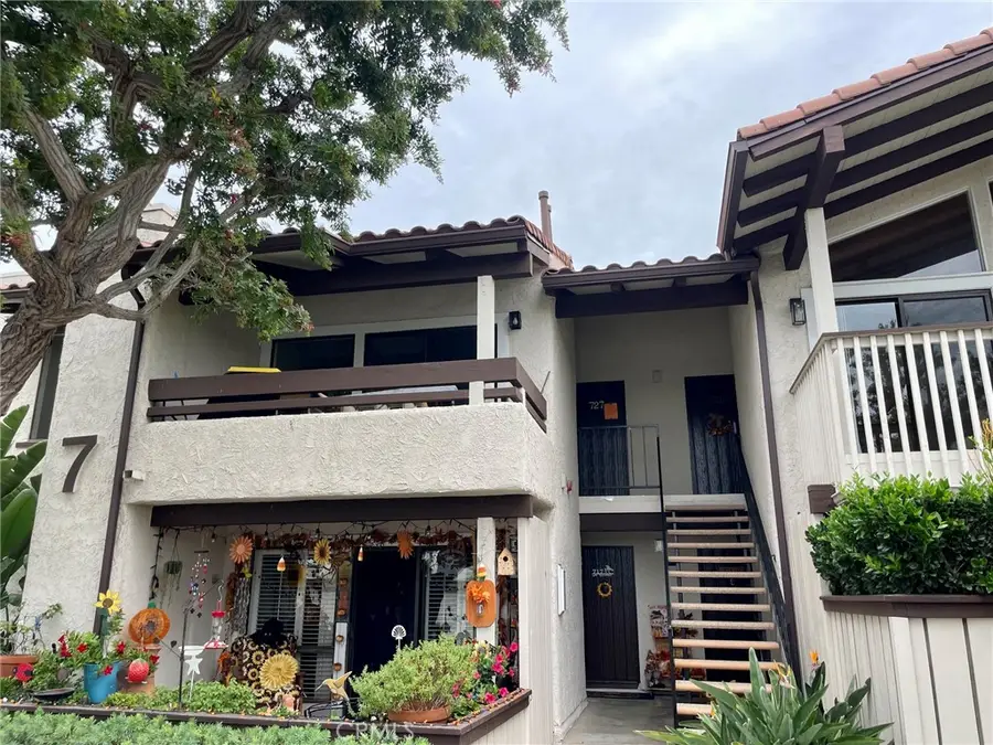 21372 Brookhurst Street #727, Huntington Beach, CA 92646 - #2