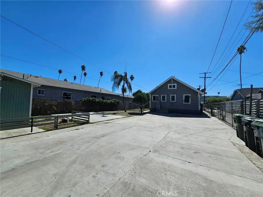 947 W 81st St, Los Angeles, CA 90044 - #3