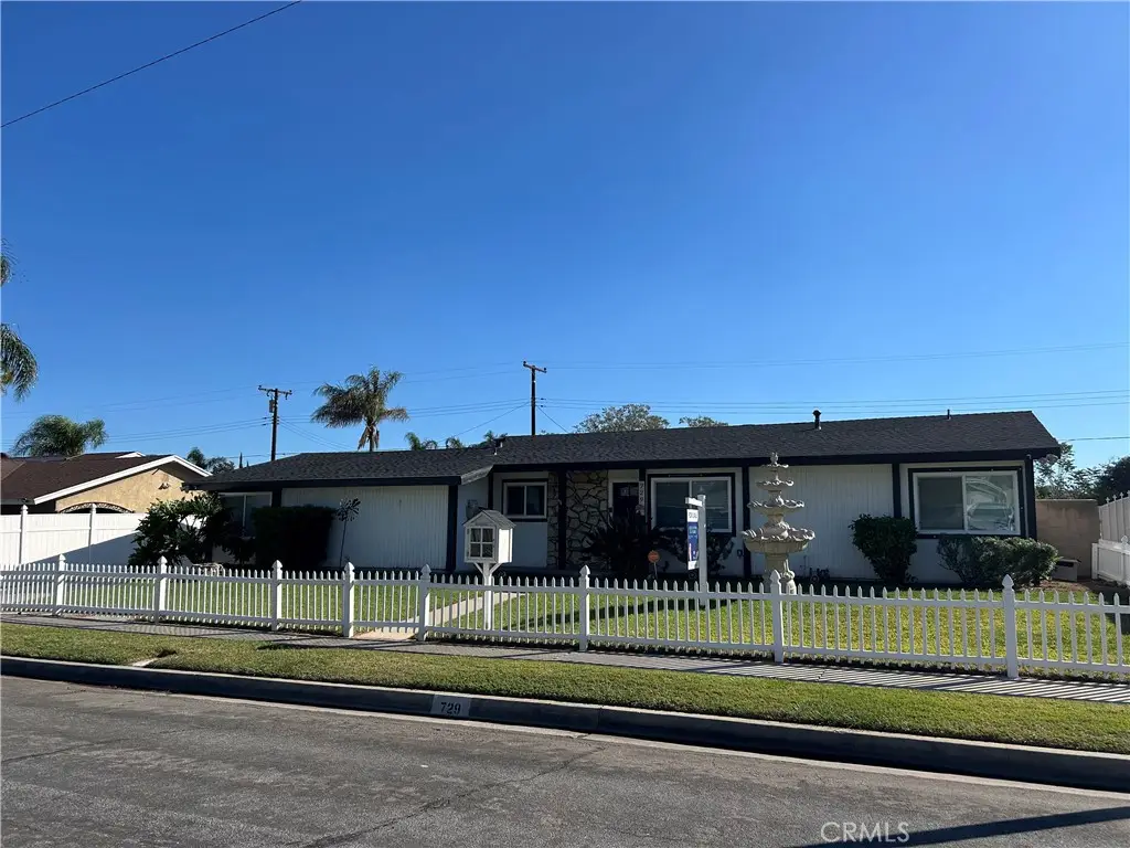 729 E Home Street, Rialto, CA 92376 - #1