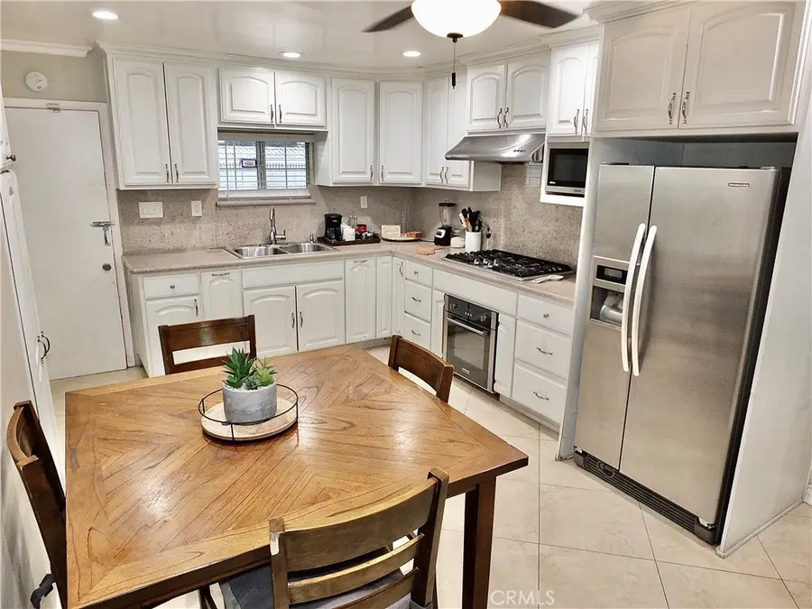 1430 E Michelson Street, Long Beach, CA 90805 - Image #2