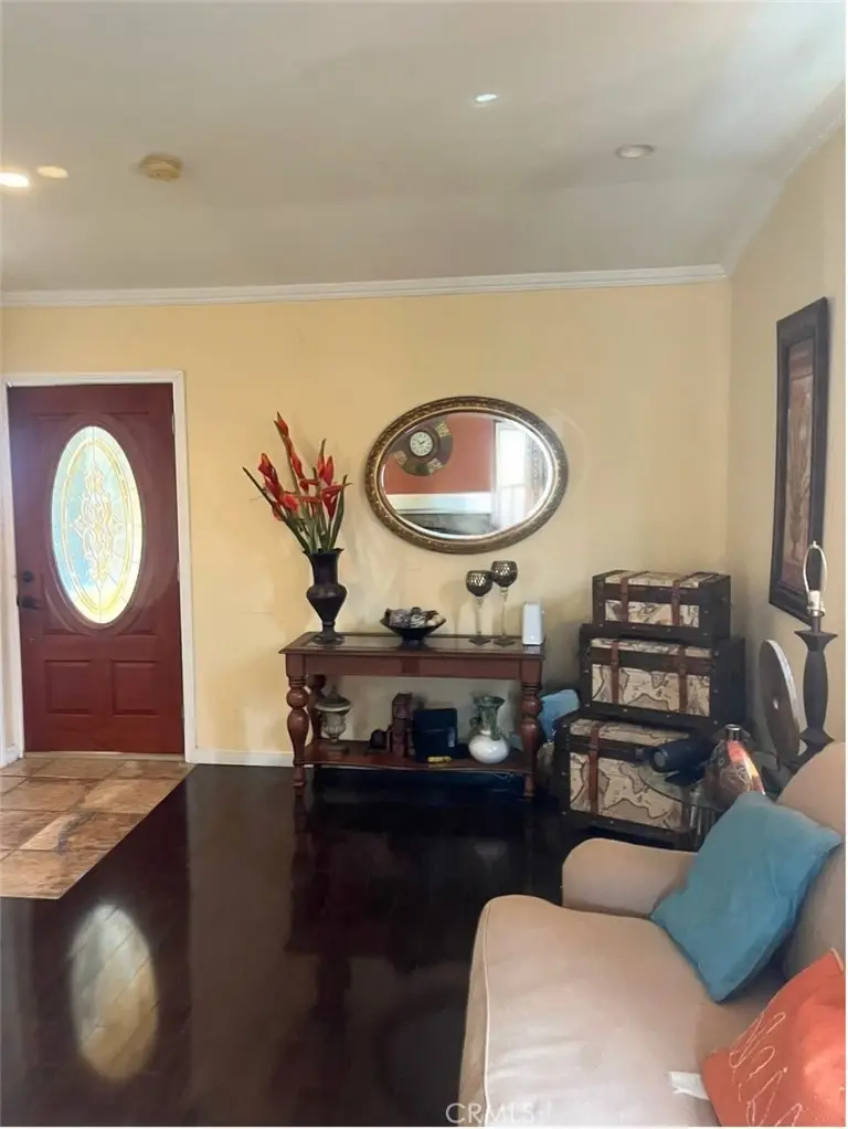 1821 S Curson Avenue, Los Angeles, CA 90019 - Image #2