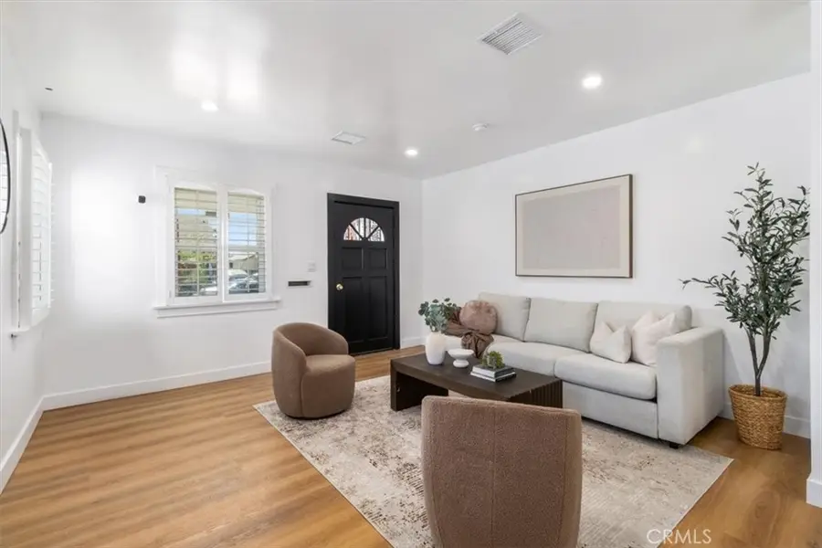 6616 Denver Avenue, Los Angeles, CA 90044 - Image #2