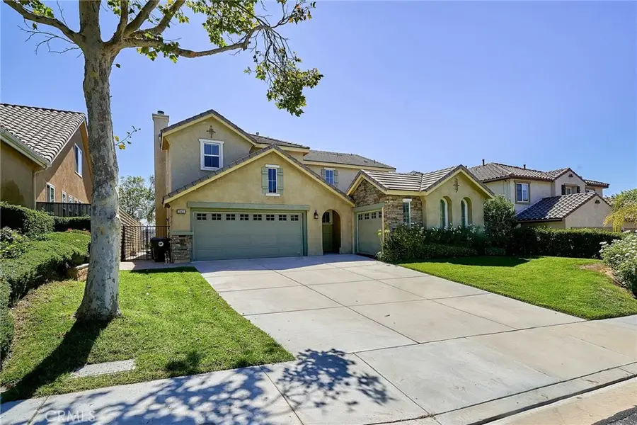 28410 Agajanian, Saugus, CA 91390 - #3