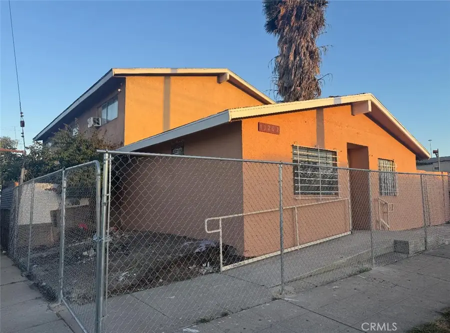 442 112th St W, Los Angeles, CA 90061 - Image #2