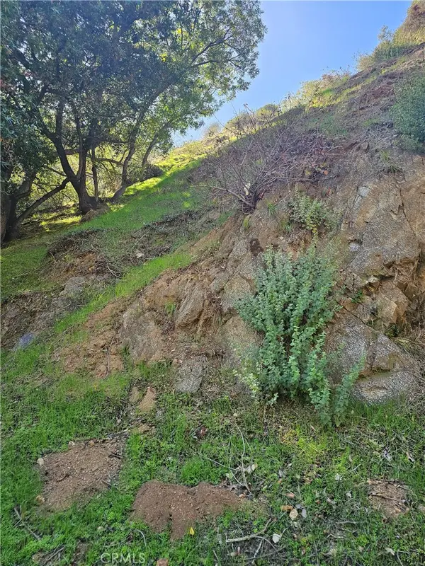 2145 Laurel Canyon Boulevard, Los Angeles, CA 90046