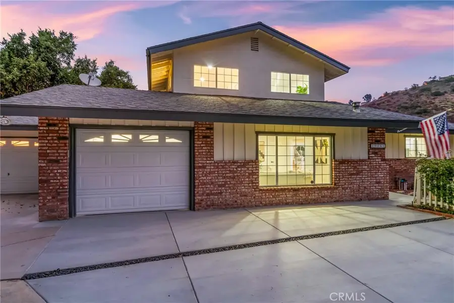 19261 Brae, Santa Ana, CA 92705 - Image #2