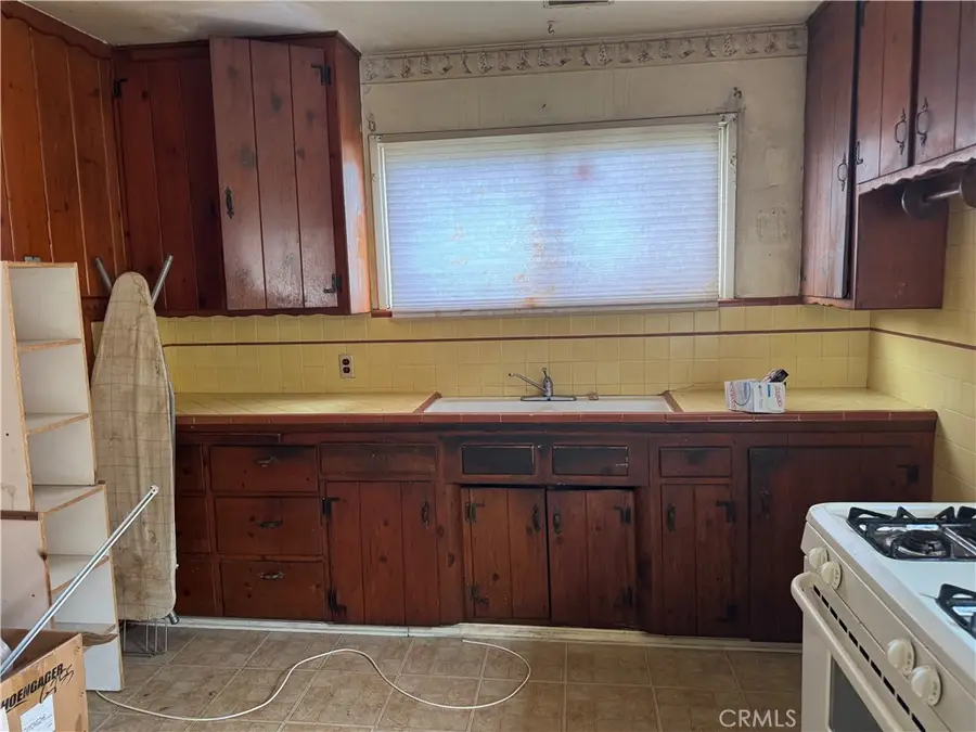 11022 Benwell, Lynwood, CA 90262 - #3