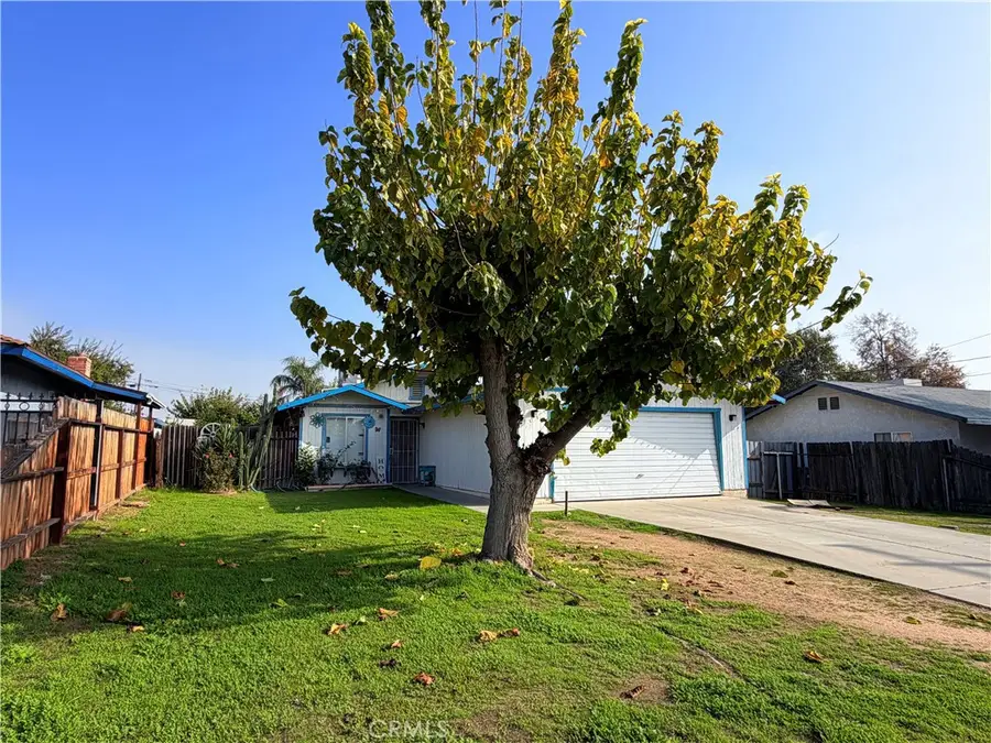 715 Crane Street, Bakersfield, CA 93306 - Image #2