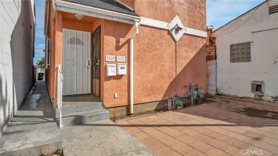 9650 S Western, Los Angeles, CA 90047 - #2