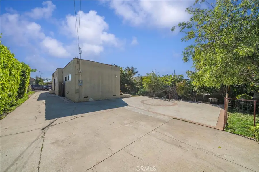 1337 W Gage, Los Angeles, CA 90044 - #3