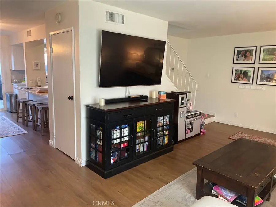 1964 W Glenoaks #D, Anaheim, CA 92801 - #3