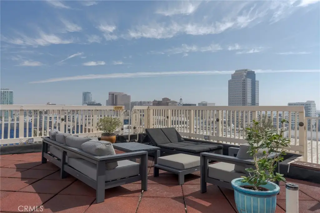 315 W 3rd Street #410, Long Beach, CA 90802 - #1