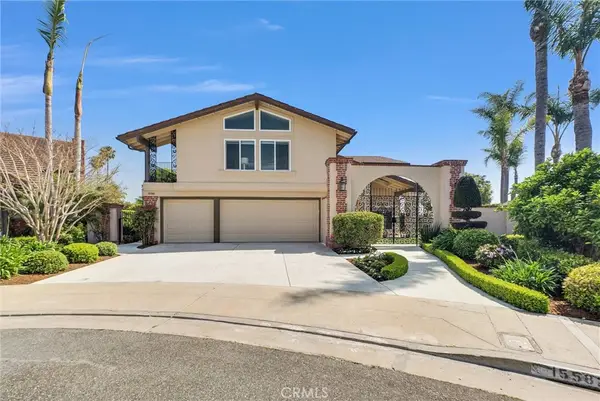 15582 Wild Cherry Cir, Huntington Beach, CA 92647