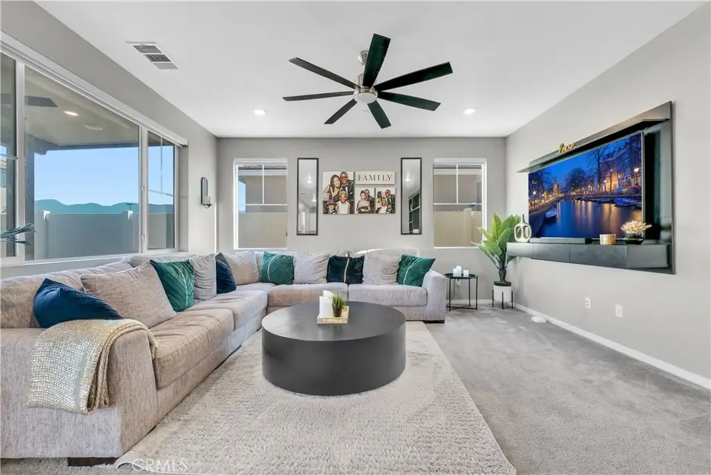 2493 Gunner Ridge Way, Rialto, CA 92377 - #1